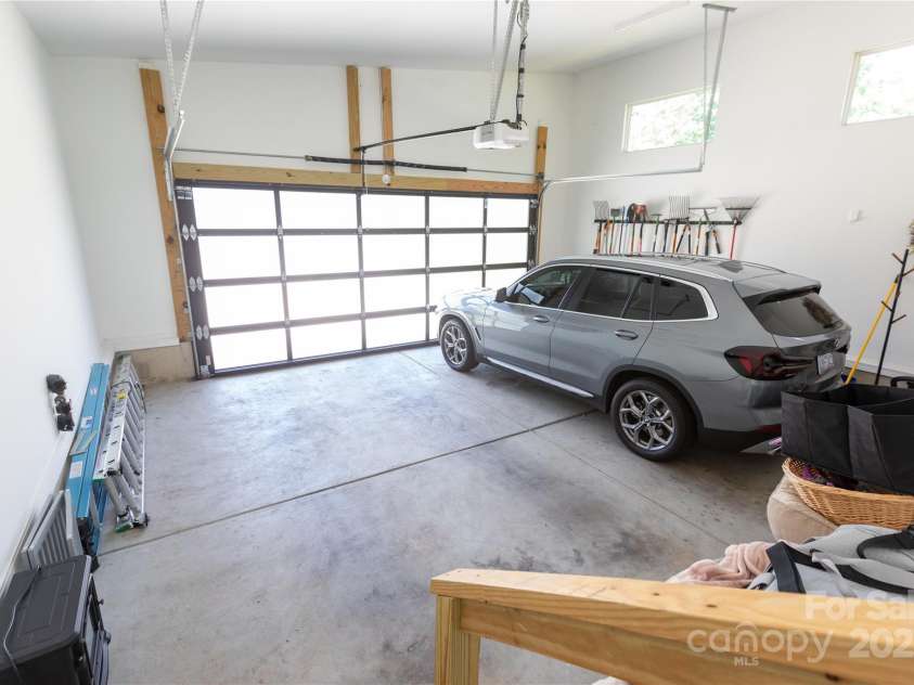 4211 Mantle Court, Charlotte, NC 28205.  MLS# CAR4251839, YatesRealty ID 10994. 