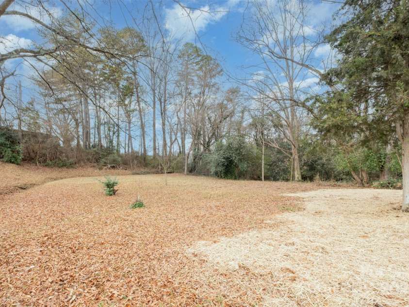 19901 Burton Lane, Cornelius, NC 28031.  MLS# CAR4326883, YatesRealty ID 10995. 