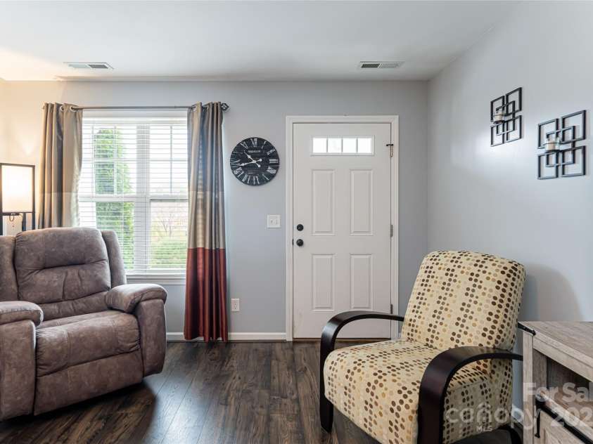 7 Barnett Shoals Drive, Weaverville, NC 28787.  MLS# CAR4242120, YatesRealty ID 10995. 