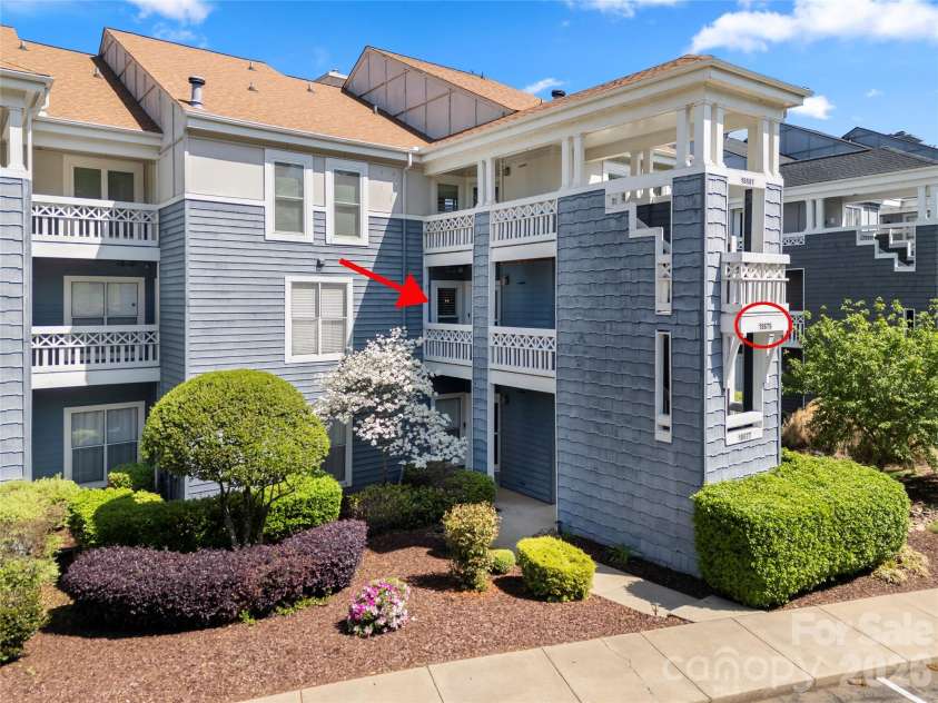 18679 Vineyard Point Lane, Cornelius, NC 28031.  MLS# CAR4366796, YatesRealty ID 10997. 