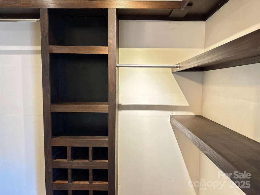 207 Lakeside Avenue, Davidson, NC 28036.  MLS# CAR4239129, YatesRealty ID 10998. 2nd bedroom closet