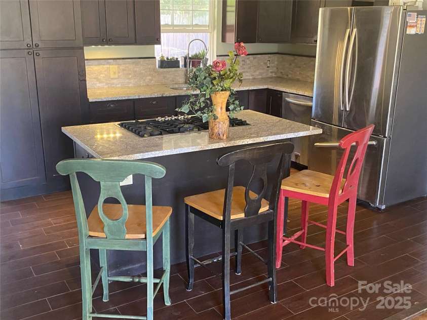 207 Lakeside Avenue, Davidson, NC 28036.  MLS# CAR4239129, YatesRealty ID 10998. 