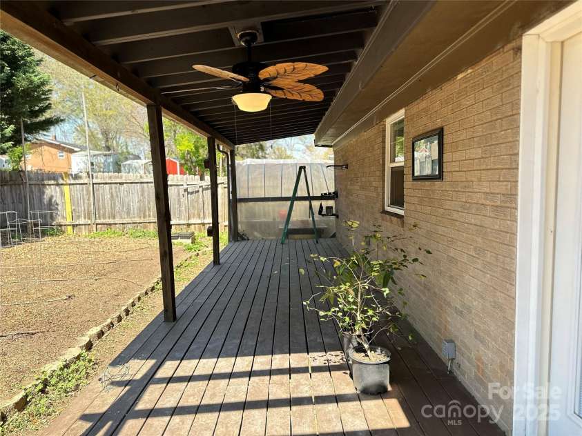 207 Lakeside Avenue, Davidson, NC 28036.  MLS# CAR4239129, YatesRealty ID 10998. Back deck