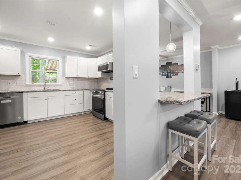 7220 Spring Morning Lane, Charlotte, NC 28227.  MLS# CAR4245320, YatesRealty ID 10999. 