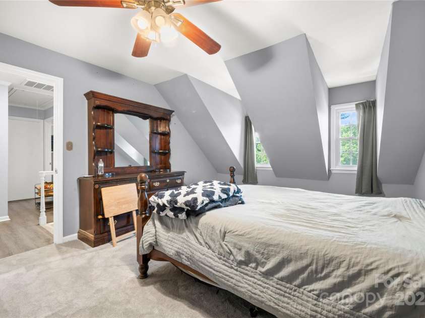 7220 Spring Morning Lane, Charlotte, NC 28227.  MLS# CAR4245320, YatesRealty ID 10999. 