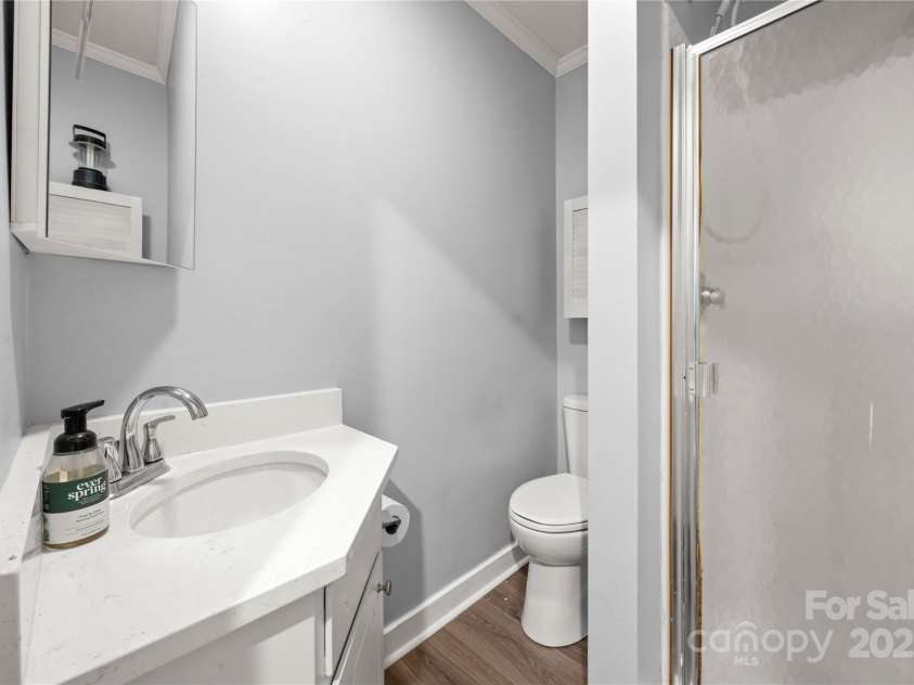 7220 Spring Morning Lane, Charlotte, NC 28227.  MLS# CAR4245320, YatesRealty ID 10999. 