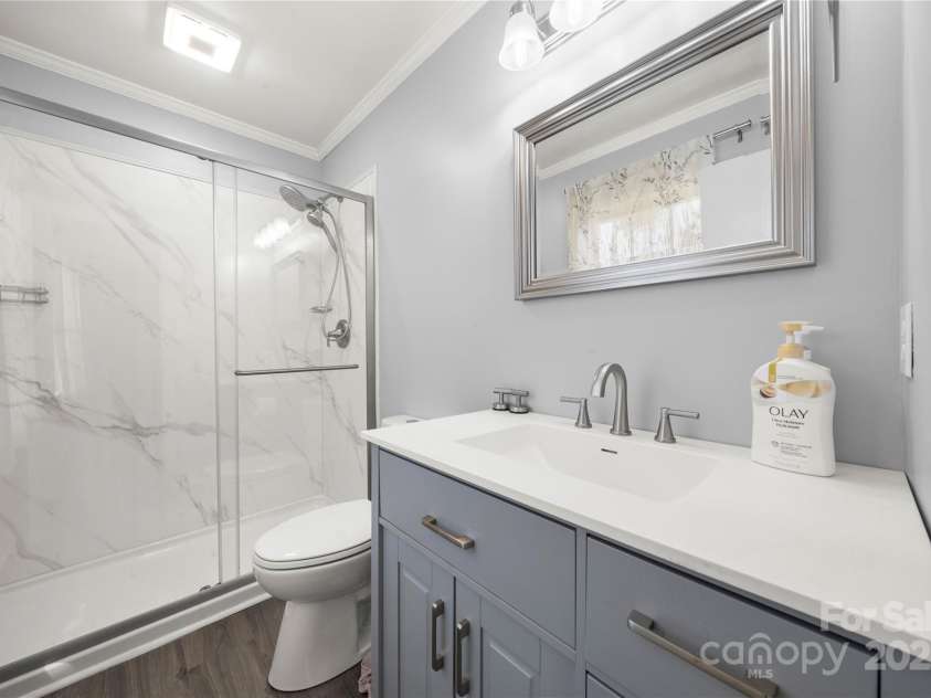 7220 Spring Morning Lane, Charlotte, NC 28227.  MLS# CAR4245320, YatesRealty ID 10999. 