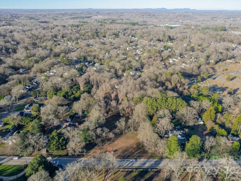 523 Winding Way, Belmont, NC 28012.  MLS# CAR4200816, YatesRealty ID 11. 