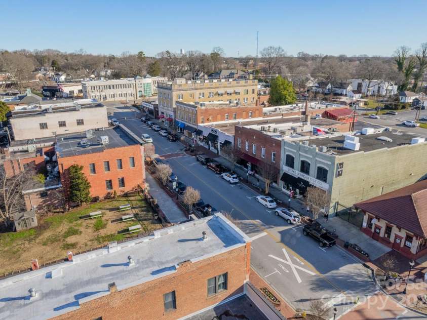 523 Winding Way, Belmont, NC 28012.  MLS# CAR4200816, YatesRealty ID 11. 