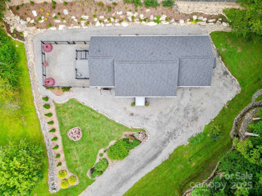 9 Oakwood Drive, Weaverville, NC 28787.  MLS# CAR4299049, YatesRealty ID 11. 