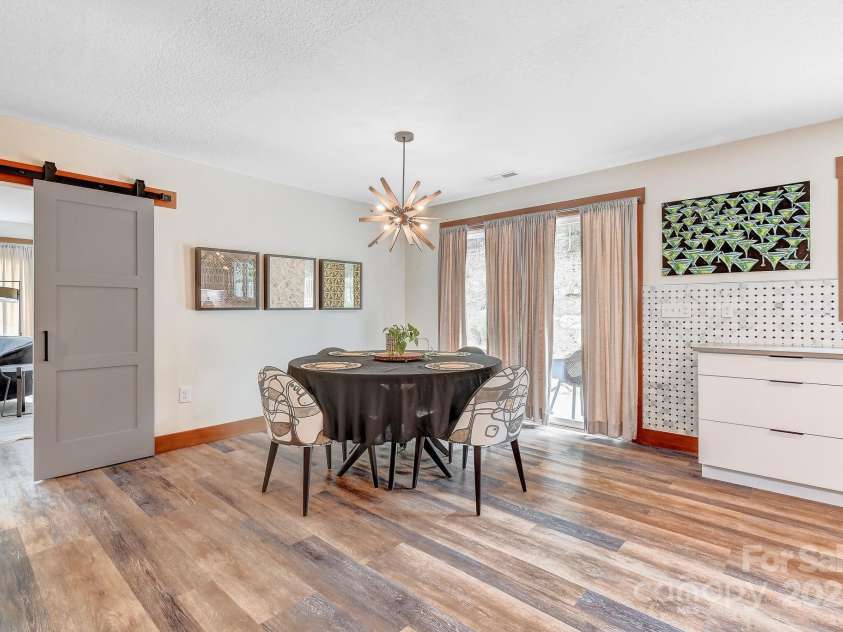 9 Oakwood Drive, Weaverville, NC 28787.  MLS# CAR4299049, YatesRealty ID 11. 