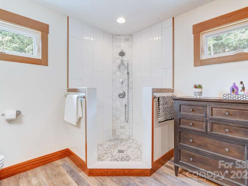 9 Oakwood Drive, Weaverville, NC 28787.  MLS# CAR4299049, YatesRealty ID 11. 