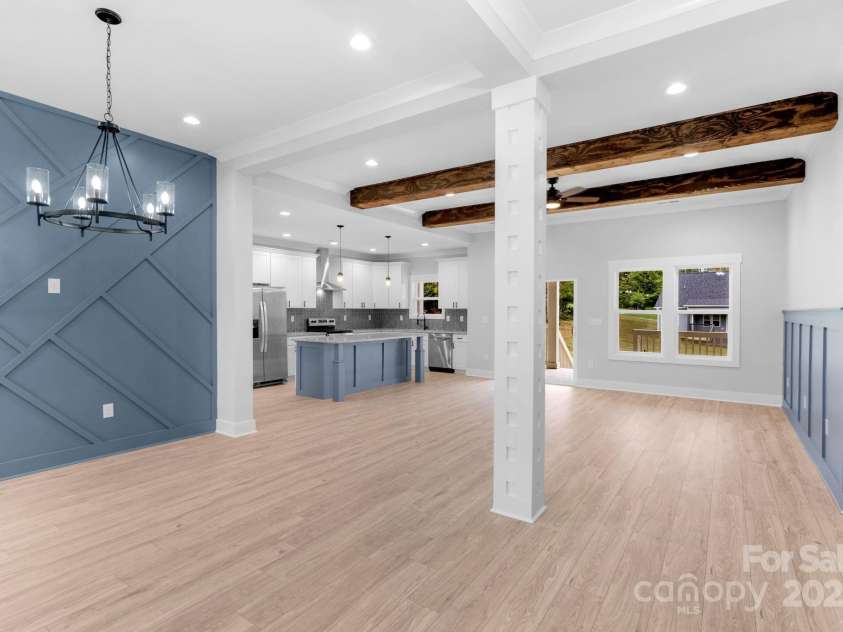 142 Crystal Heights Drive, Hendersonville, NC 28739.  MLS# CAR4310051, YatesRealty ID 110. Open Living Space