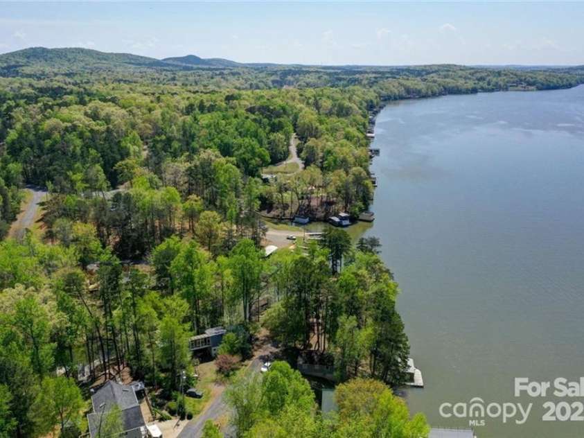 177 Mountain View Lane, Troy, NC 27371.  MLS# CAR4269979, YatesRealty ID 110. 