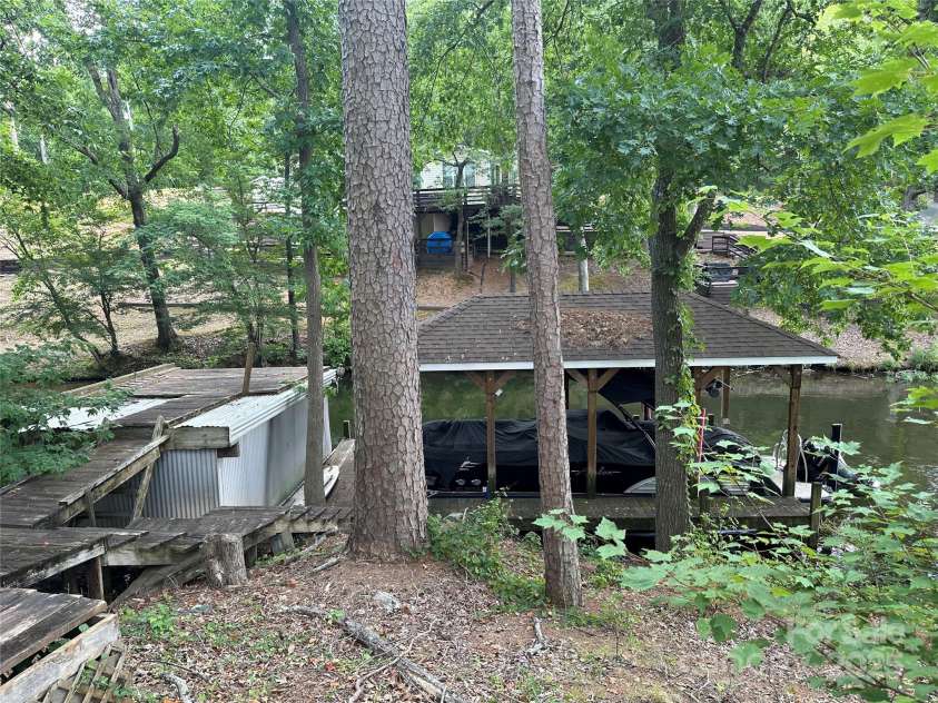 177 Mountain View Lane, Troy, NC 27371.  MLS# CAR4269979, YatesRealty ID 110. 