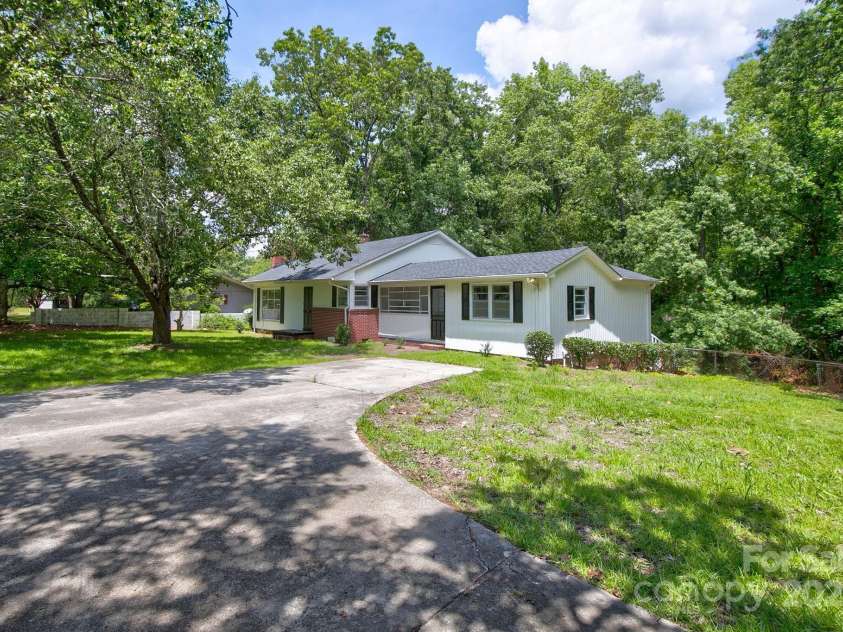 206 Legion Circle, Pageland, SC 29728.  MLS# CAR4272502, YatesRealty ID 1100. 