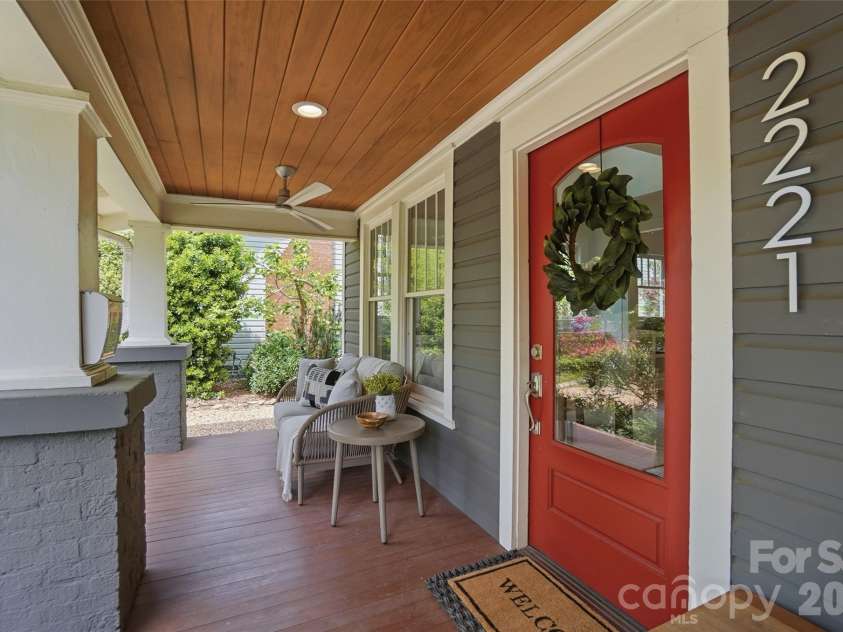 2221 8th Street, Charlotte, NC 28204.  MLS# CAR4367783, YatesRealty ID 11000. 