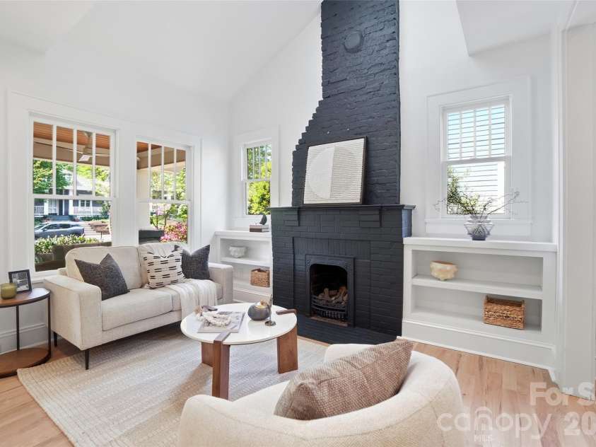 2221 8th Street, Charlotte, NC 28204.  MLS# CAR4367783, YatesRealty ID 11000. 