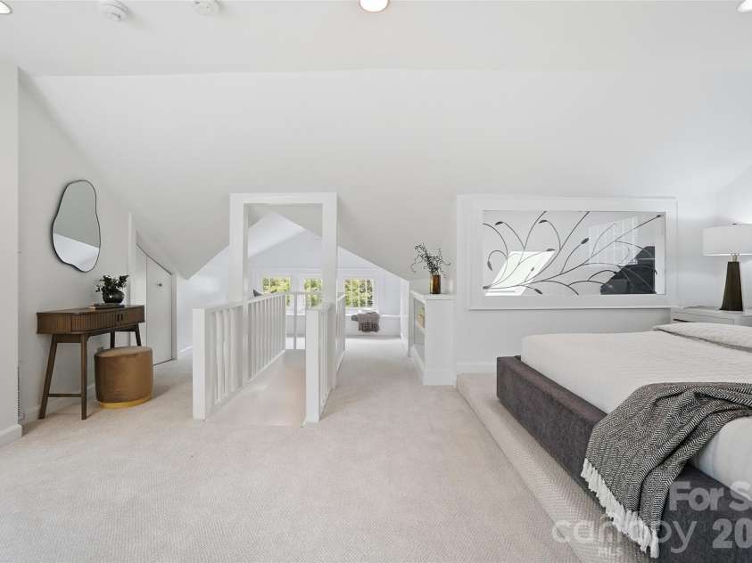 2221 8th Street, Charlotte, NC 28204.  MLS# CAR4367783, YatesRealty ID 11000. Primary Bedroom