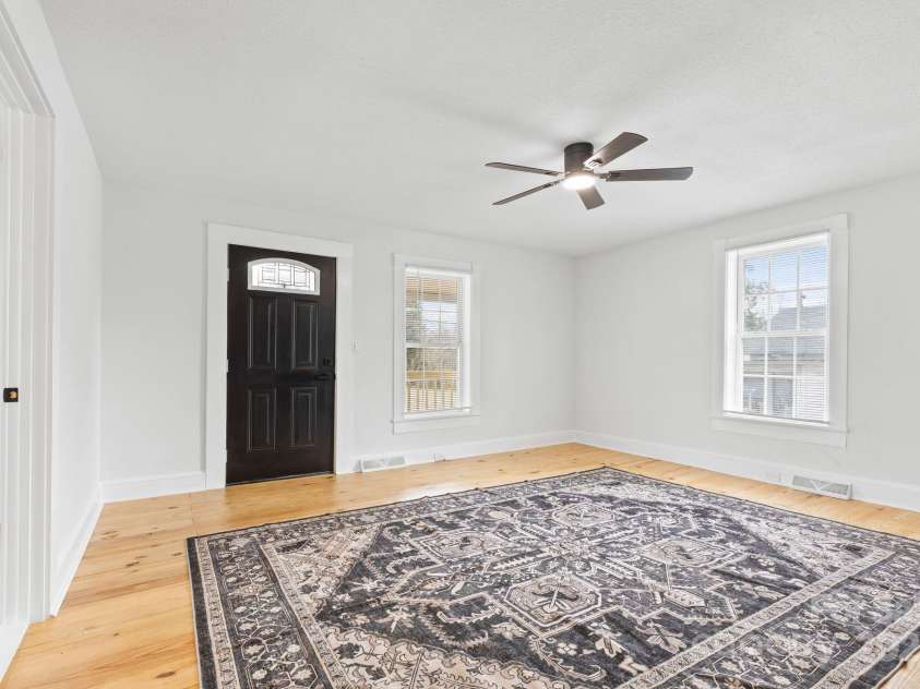 612 Miller Street, Kannapolis, NC 28081.  MLS# CAR4226546, YatesRealty ID 11001. 