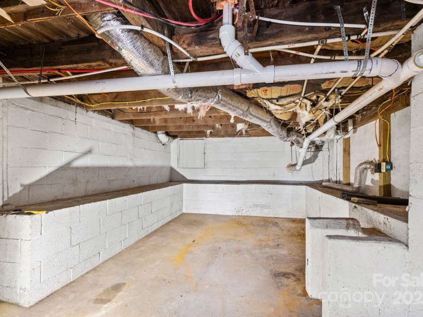 612 Miller Street, Kannapolis, NC 28081.  MLS# CAR4226546, YatesRealty ID 11001. 