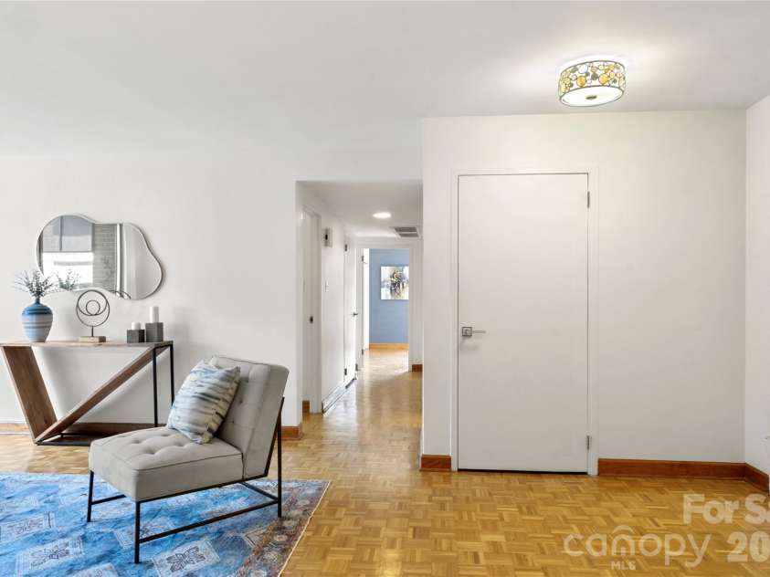 1300 Queens Road, Charlotte, NC 28207.  MLS# CAR4376453, YatesRealty ID 11002. 