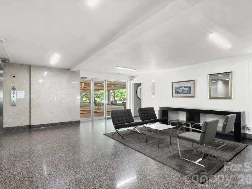 1300 Queens Road, Charlotte, NC 28207.  MLS# CAR4376453, YatesRealty ID 11002. 