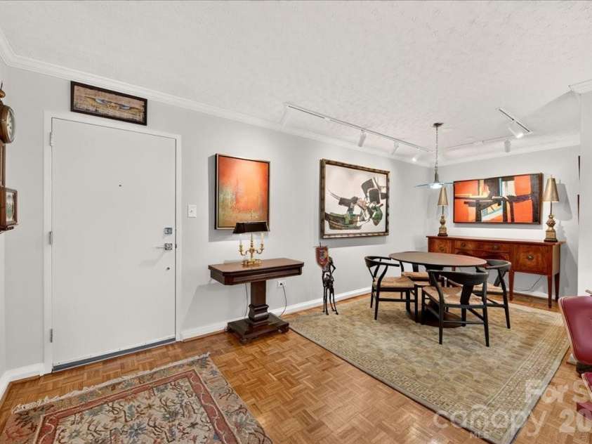 1300 Queens Road, Charlotte, NC 28207.  MLS# CAR4414107, YatesRealty ID 11002. 