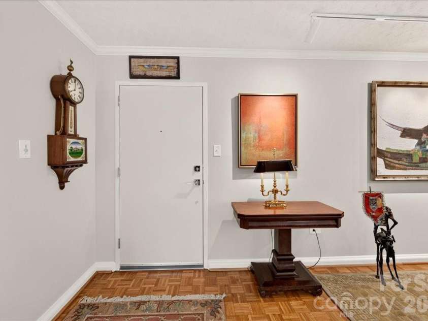 1300 Queens Road, Charlotte, NC 28207.  MLS# CAR4414107, YatesRealty ID 11002. 