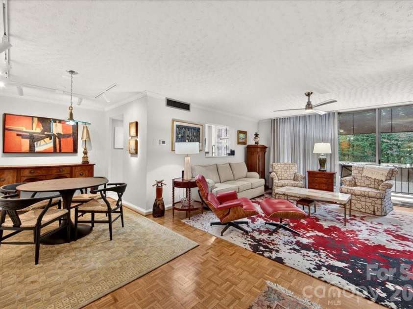 1300 Queens Road, Charlotte, NC 28207.  MLS# CAR4414107, YatesRealty ID 11002. 