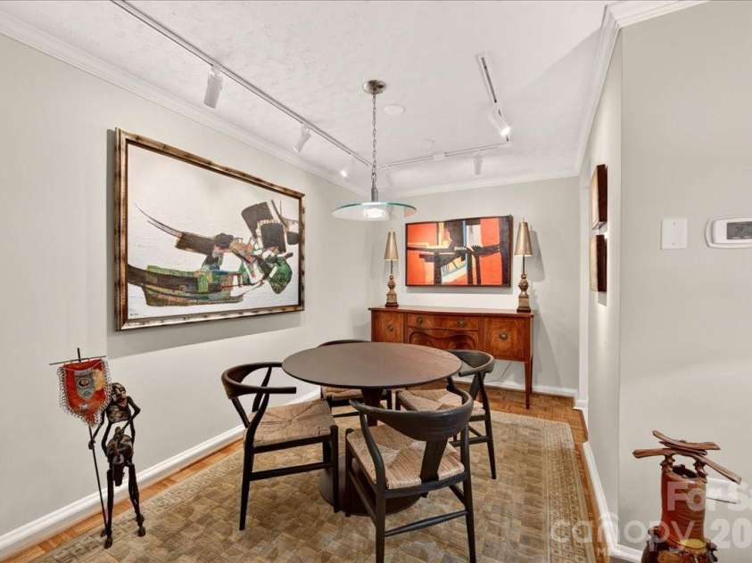 1300 Queens Road, Charlotte, NC 28207.  MLS# CAR4414107, YatesRealty ID 11002. 