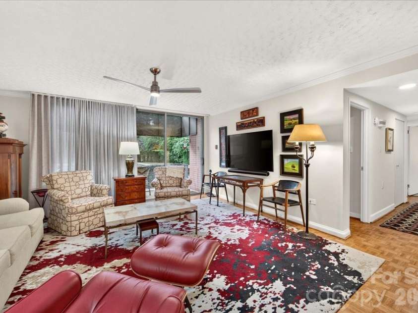 1300 Queens Road, Charlotte, NC 28207.  MLS# CAR4414107, YatesRealty ID 11002. 