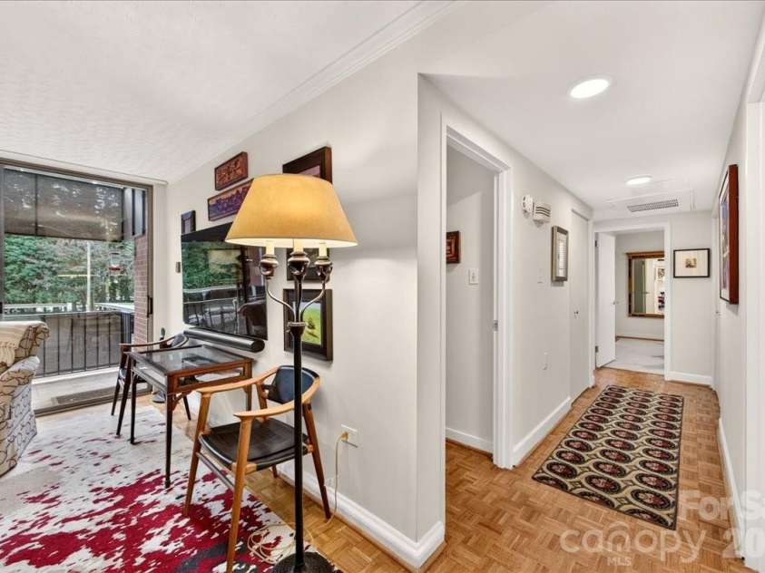 1300 Queens Road, Charlotte, NC 28207.  MLS# CAR4414107, YatesRealty ID 11002. 