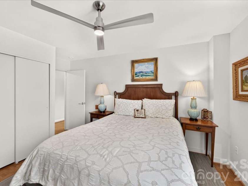 1300 Queens Road, Charlotte, NC 28207.  MLS# CAR4414107, YatesRealty ID 11002. 