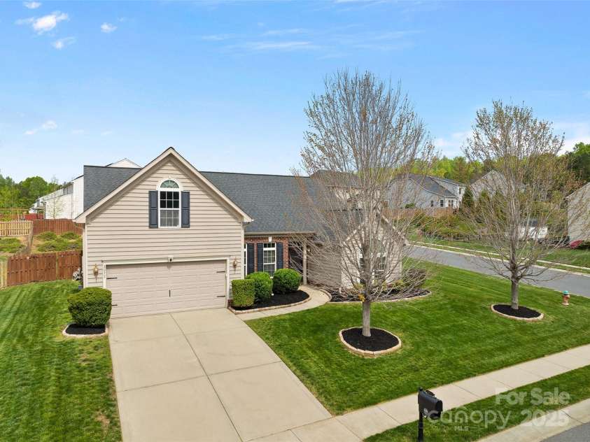 2077 Taney Way, Fort Mill, SC 29707.  MLS# CAR4246046, YatesRealty ID 11002. 