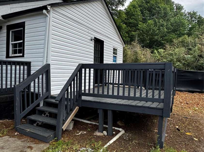1104 Linwood Road, Gastonia, NC 28052.  MLS# CAR4248900, YatesRealty ID 11004. 