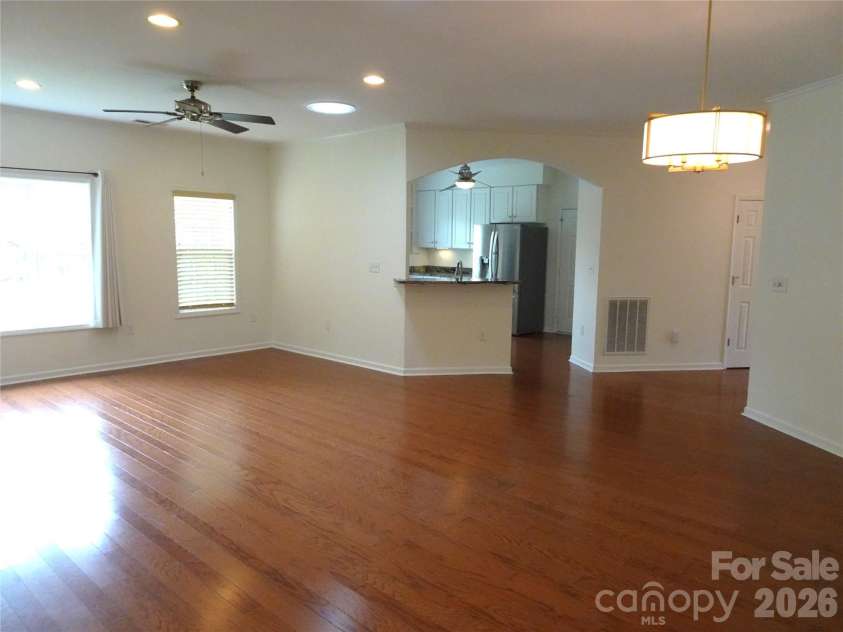 35 Sheffield Place, Brevard, NC 28712.  MLS# CAR4359533, YatesRealty ID 11005. 