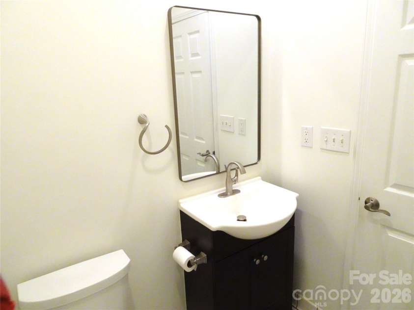 35 Sheffield Place, Brevard, NC 28712.  MLS# CAR4359533, YatesRealty ID 11005. 