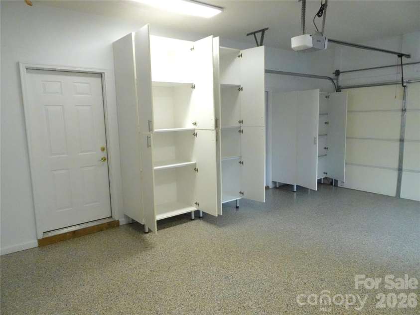 35 Sheffield Place, Brevard, NC 28712.  MLS# CAR4359533, YatesRealty ID 11005. 