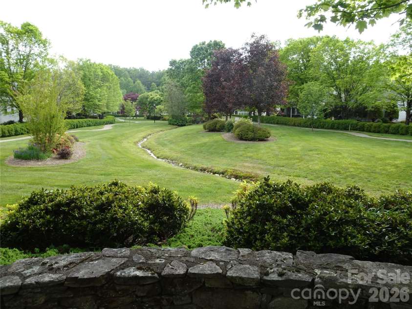 35 Sheffield Place, Brevard, NC 28712.  MLS# CAR4359533, YatesRealty ID 11005. 