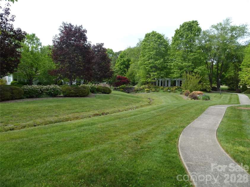 35 Sheffield Place, Brevard, NC 28712.  MLS# CAR4359533, YatesRealty ID 11005. 