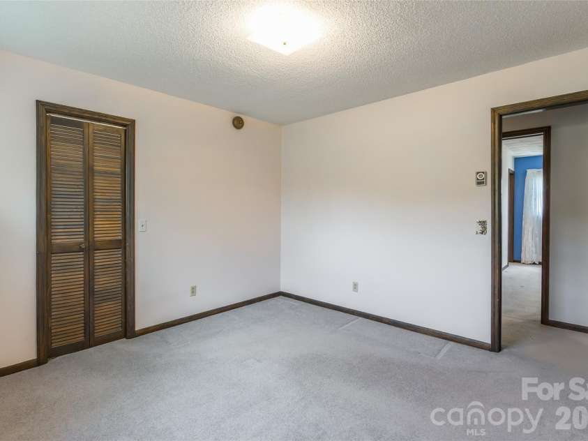 161 Springdale Lane, Cowpens, SC 29330.  MLS# CAR4366841, YatesRealty ID 11006. 