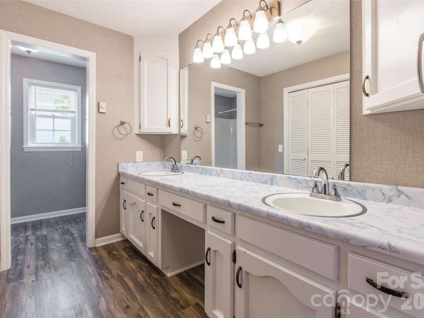 161 Springdale Lane, Cowpens, SC 29330.  MLS# CAR4366841, YatesRealty ID 11006. 