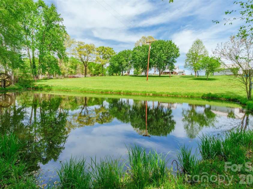 161 Springdale Lane, Cowpens, SC 29330.  MLS# CAR4366841, YatesRealty ID 11006. 