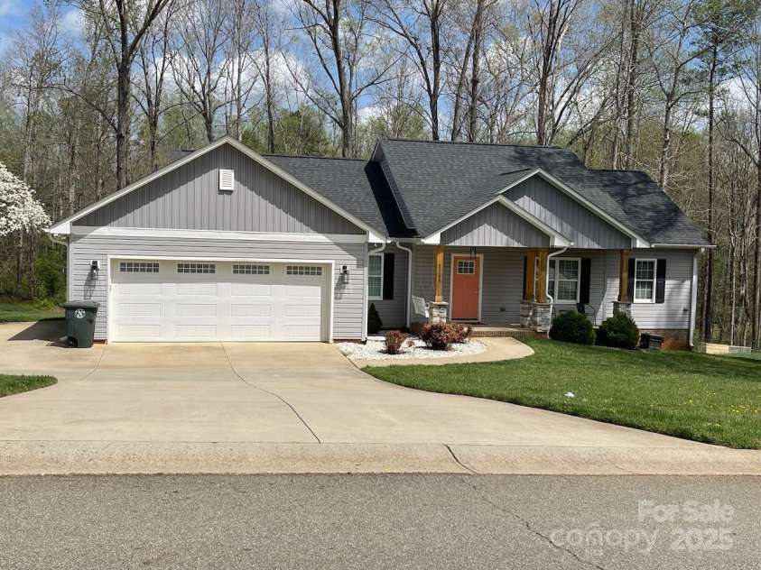 2222 Evergreen Drive, Newton, NC 28658.  MLS# CAR4231561, YatesRealty ID 11006. 