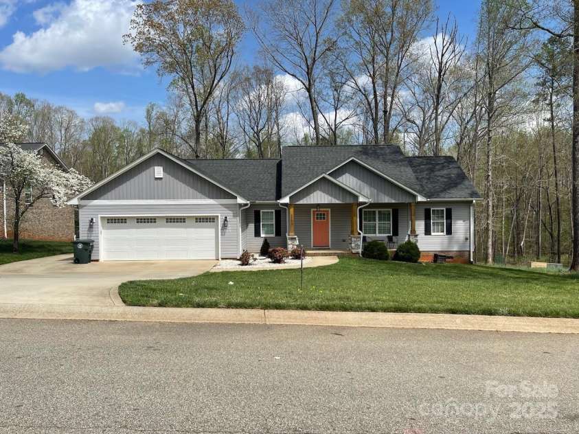 2222 Evergreen Drive, Newton, NC 28658.  MLS# CAR4231561, YatesRealty ID 11006. 
