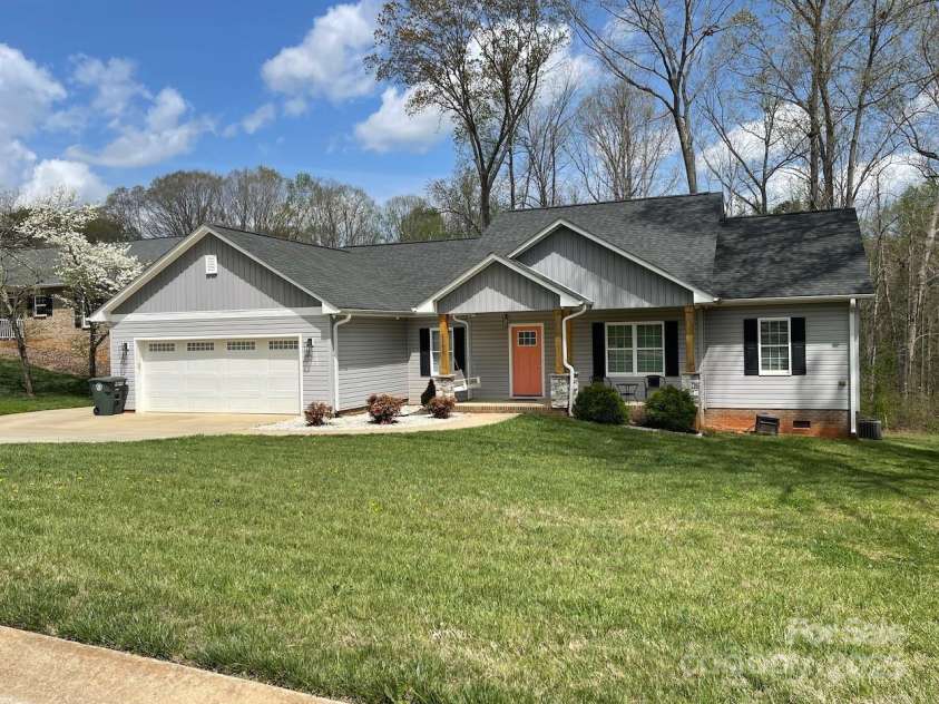 2222 Evergreen Drive, Newton, NC 28658.  MLS# CAR4231561, YatesRealty ID 11006. 