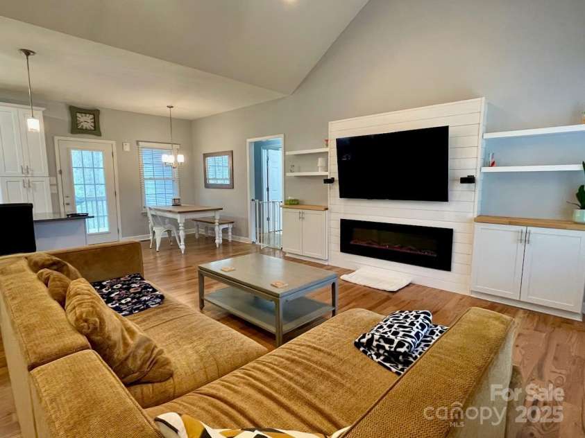 2222 Evergreen Drive, Newton, NC 28658.  MLS# CAR4231561, YatesRealty ID 11006. 