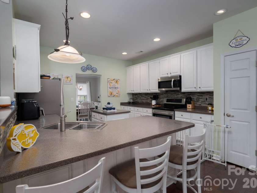 156 Foggy Meadow Drive, Fort Mill, SC 29708.  MLS# CAR4354356, YatesRealty ID 11007. 