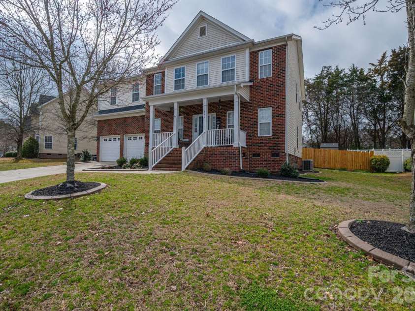 156 Foggy Meadow Drive, Fort Mill, SC 29708.  MLS# CAR4354356, YatesRealty ID 11007. 